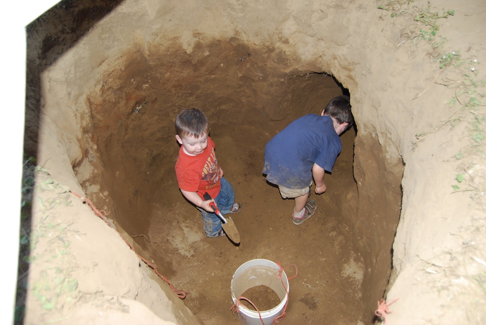 Kids digging a hole  Meme Template